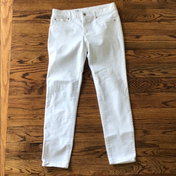 white stretchy jeans